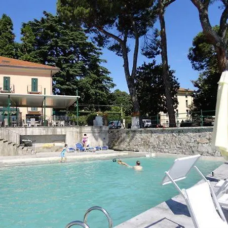 Sleeps 3 Pool T421421 Appartamento Meina