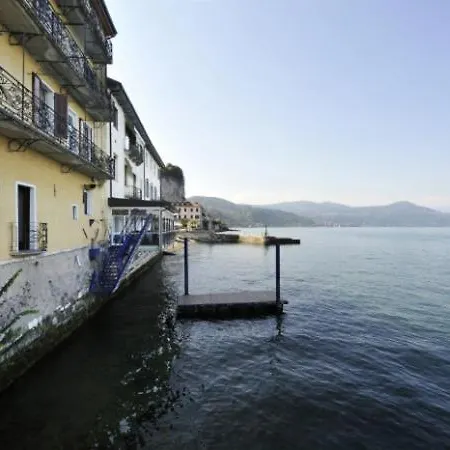 Appartamento Sleeps 3 Pool T421421 Meina